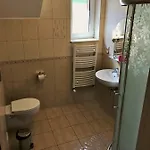民宿 Goscinne W Dolinie Szczescia 斯克拉斯卡波伦巴